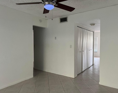 6542 Sw 41st Street - Photo Thumbnail 9