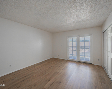 2606 E Windsor Avenue - Photo Thumbnail 12