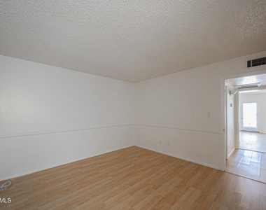 2606 E Windsor Avenue - Photo Thumbnail 20