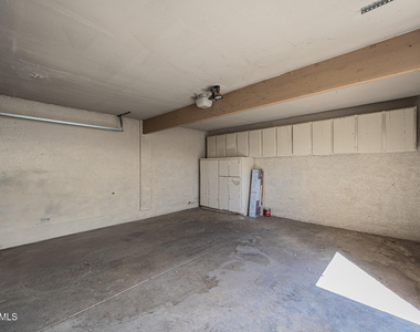 2606 E Windsor Avenue - Photo Thumbnail 24