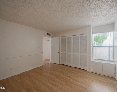 2606 E Windsor Avenue - Photo Thumbnail 19
