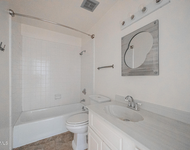 2606 E Windsor Avenue - Photo Thumbnail 17