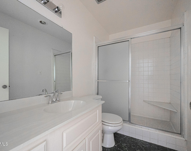2606 E Windsor Avenue - Photo Thumbnail 16