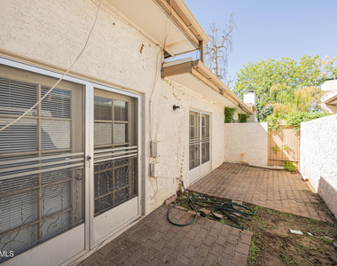 2606 E Windsor Avenue - Photo Thumbnail 23