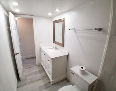 301 Croton Avenue - Photo Thumbnail 10