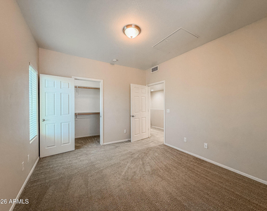 21655 N 36th Avenue - Photo Thumbnail 12