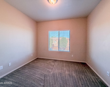 21655 N 36th Avenue - Photo Thumbnail 14