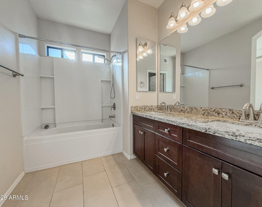 21655 N 36th Avenue - Photo Thumbnail 19