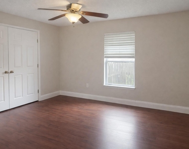 2256 Sw Franklin Street - Photo Thumbnail 7