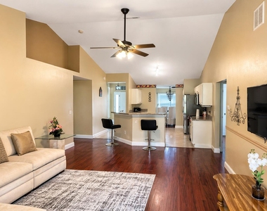 2256 Sw Franklin Street - Photo Thumbnail 6