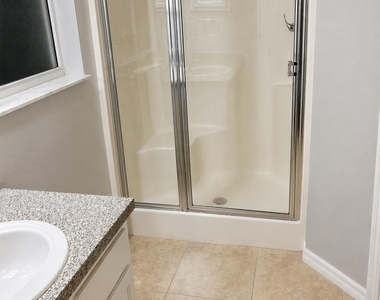 2256 Sw Franklin Street - Photo Thumbnail 3