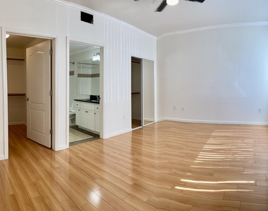 1701 E Colter Street - Photo Thumbnail 4