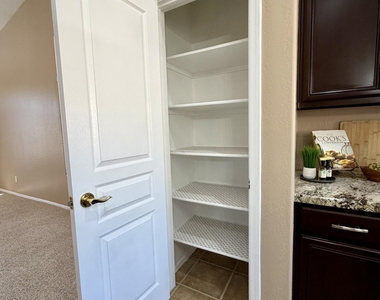 24637 N 65th Avenue - Photo Thumbnail 9
