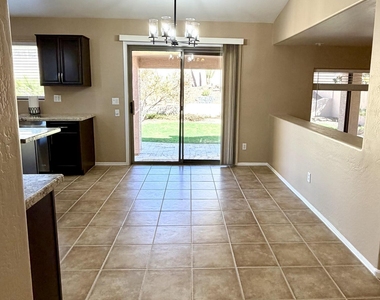 24637 N 65th Avenue - Photo Thumbnail 10