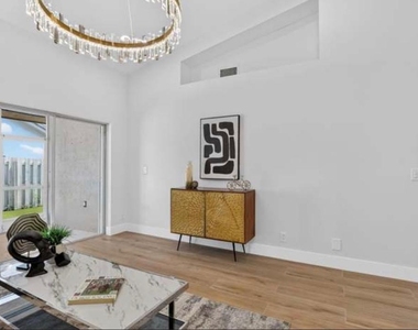 11213 Jasmine Hill Circle - Photo Thumbnail 4
