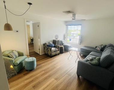 1281 Plaza Circle - Photo Thumbnail 5