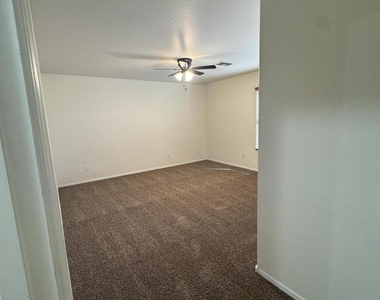 3209 W Saint Catherine Avenue - Photo Thumbnail 19