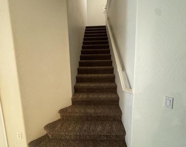 3209 W Saint Catherine Avenue - Photo Thumbnail 7