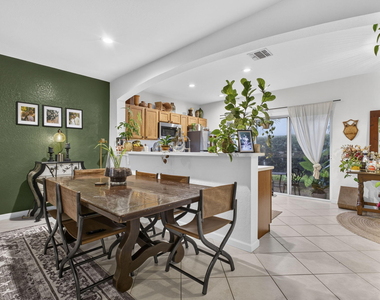 13433 Georgian Court - Photo Thumbnail 5
