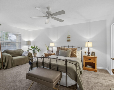 13433 Georgian Court - Photo Thumbnail 14