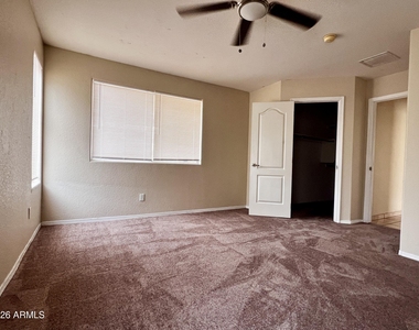 8212 W Apache Street - Photo Thumbnail 11