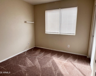 8212 W Apache Street - Photo Thumbnail 17