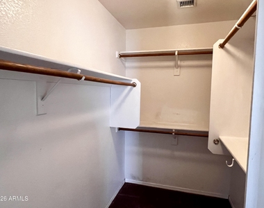 8212 W Apache Street - Photo Thumbnail 14