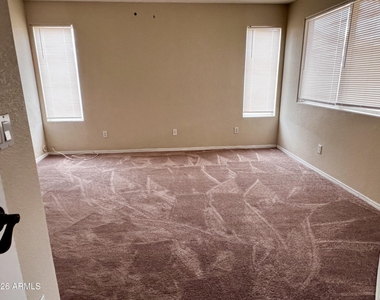 8212 W Apache Street - Photo Thumbnail 15
