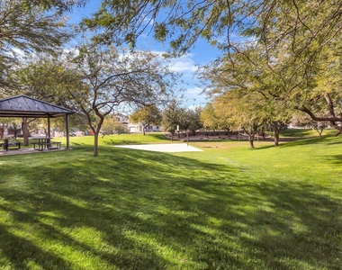 2451 N 149th Lane - Photo Thumbnail 14