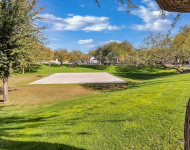 2451 N 149th Lane - Photo Thumbnail 10