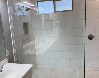 2451 N 149th Lane - Photo Thumbnail 27