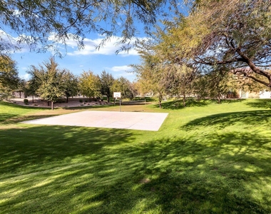 2451 N 149th Lane - Photo Thumbnail 15