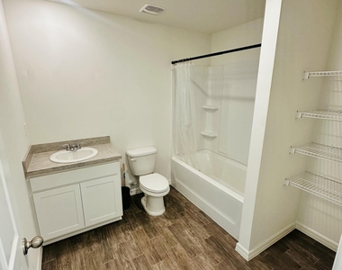 2981 Sw Rosser Boulevard - Photo Thumbnail 9