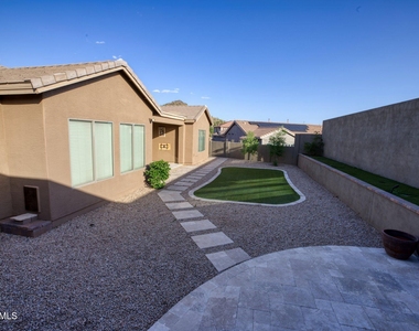 38540 N Vista Hills Court - Photo Thumbnail 30