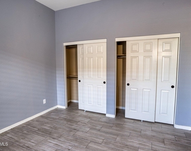 38540 N Vista Hills Court - Photo Thumbnail 20