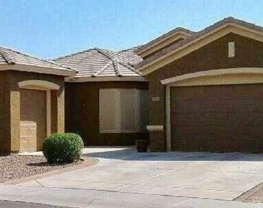 38540 N Vista Hills Court - Photo Thumbnail 13
