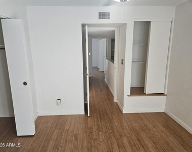 885 N Granite Reef Road - Photo Thumbnail 10