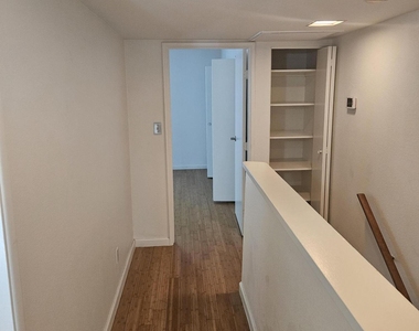 885 N Granite Reef Road - Photo Thumbnail 13