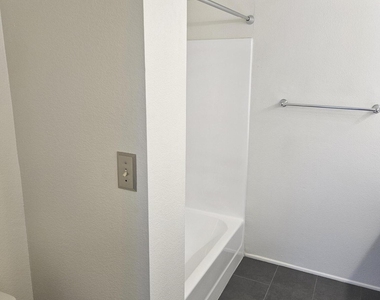 885 N Granite Reef Road - Photo Thumbnail 18