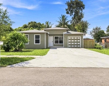 3523 Nw 194th Terrace Nw - Photo Thumbnail 7