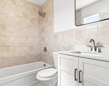 3523 Nw 194th Terrace Nw - Photo Thumbnail 2