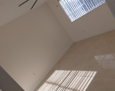 5008 Sw 122nd Terrace - Photo Thumbnail 14