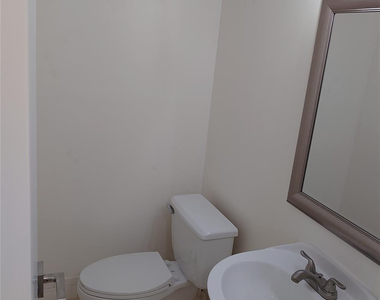 5008 Sw 122nd Terrace - Photo Thumbnail 16