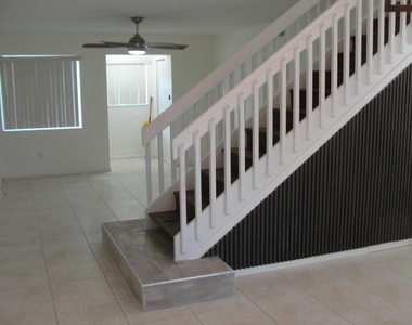 5008 Sw 122nd Terrace - Photo Thumbnail 1