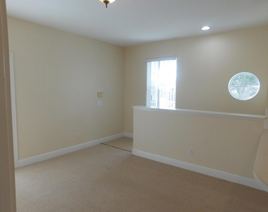 4014 Community Drive - Photo Thumbnail 2
