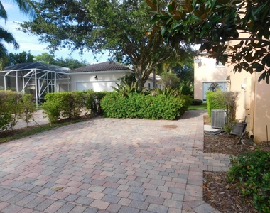 4014 Community Drive - Photo Thumbnail 7