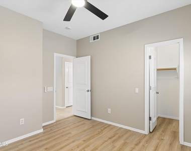 26803 N 43rd Street - Photo Thumbnail 25