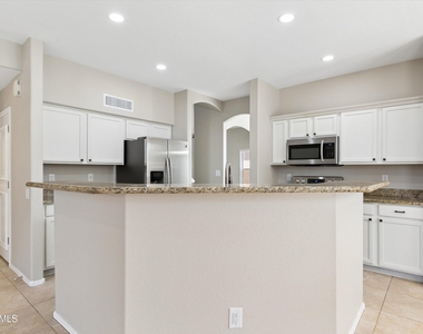 26803 N 43rd Street - Photo Thumbnail 21