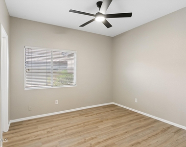26803 N 43rd Street - Photo Thumbnail 24