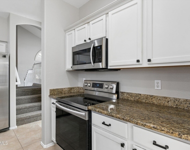 26803 N 43rd Street - Photo Thumbnail 19